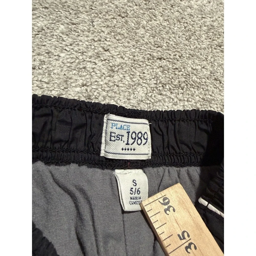 Lot of 2 Youth Boy's Children's Place Sweats Wind Breaker Pants‎ Size 5/6